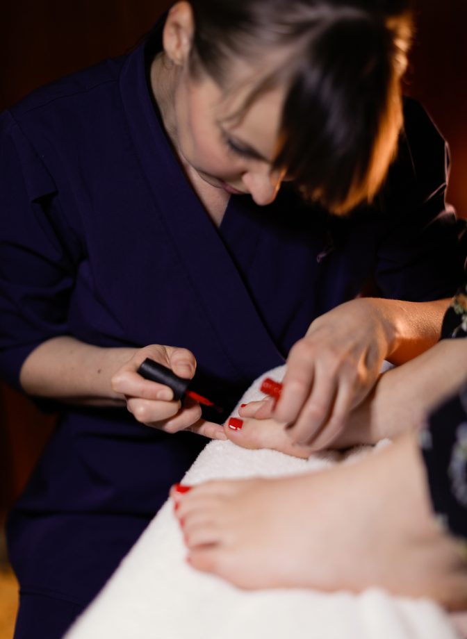 Classic Pedicure with varnish 75 min