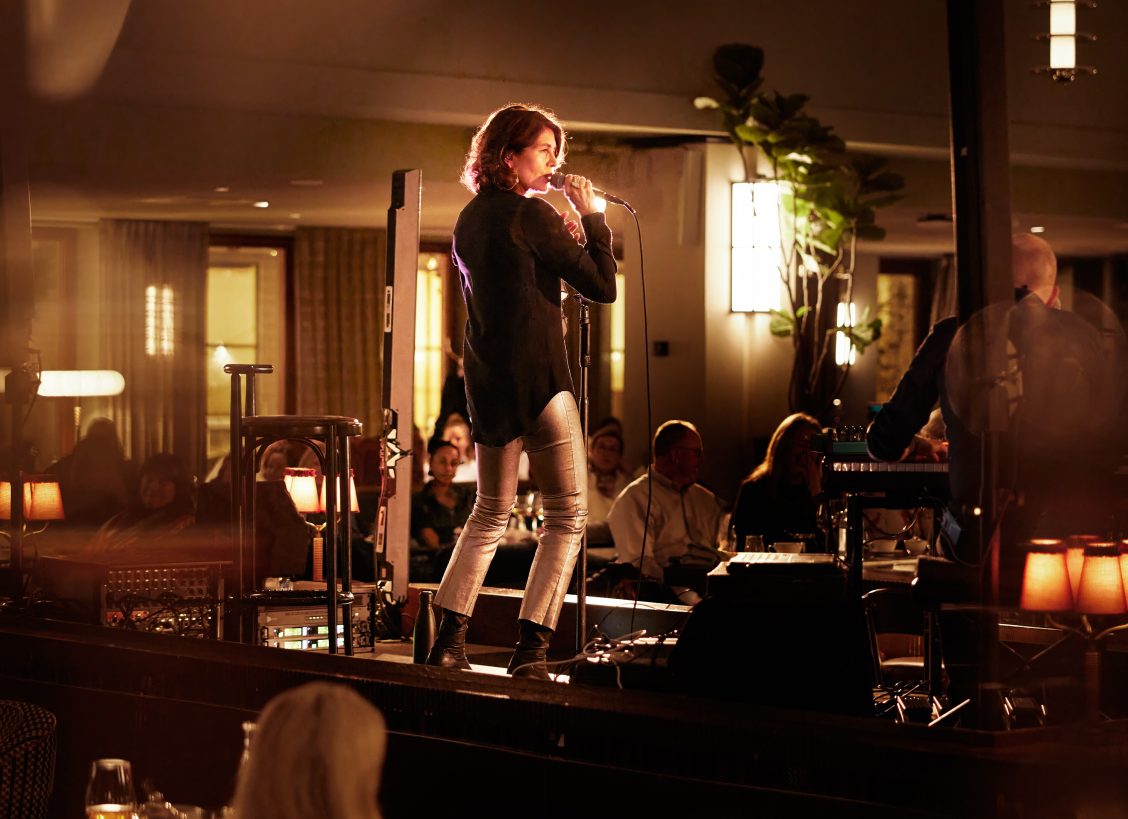 KARI BREMNES (SOLD OUT)